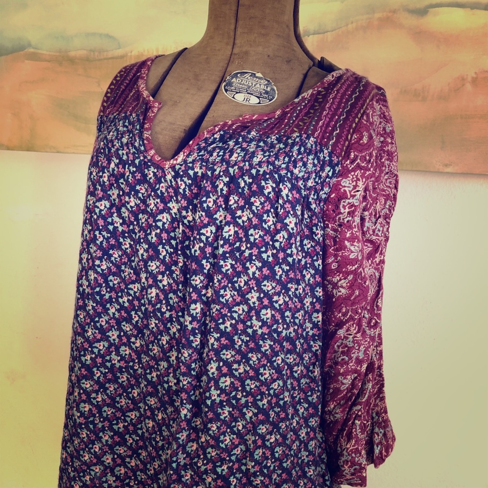 Cute soft Lucky Brand long sleeve top